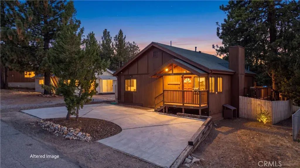 630 Villa Grove Avenue, Big Bear City