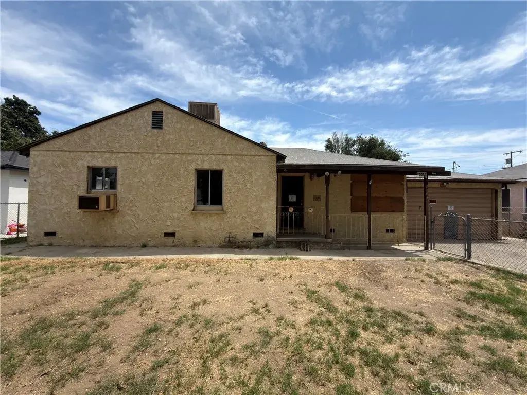 8354 Aura, Northridge
