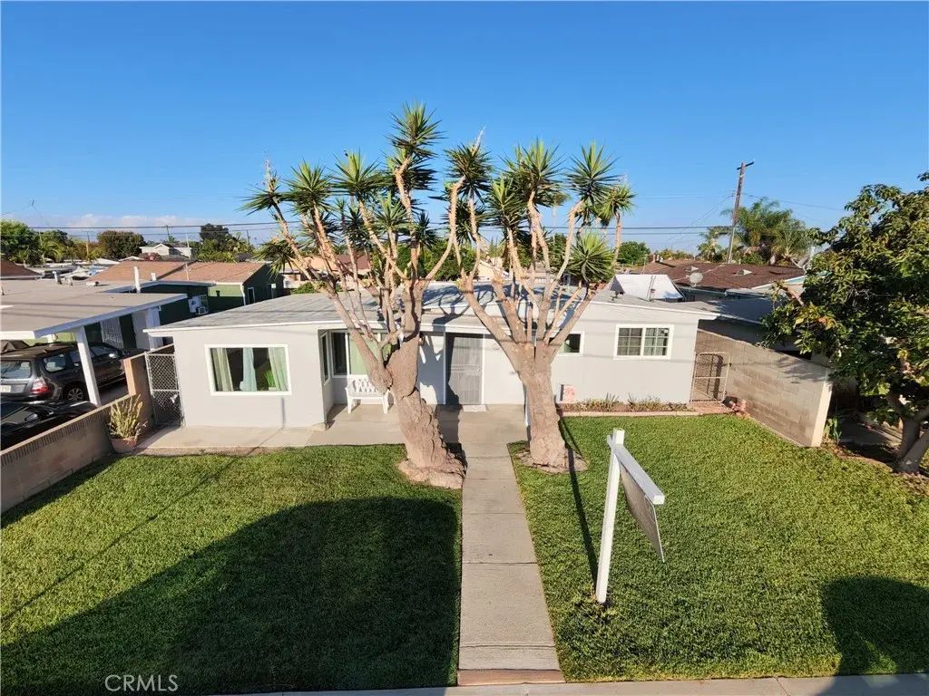 13425 Downey Ave, Paramount