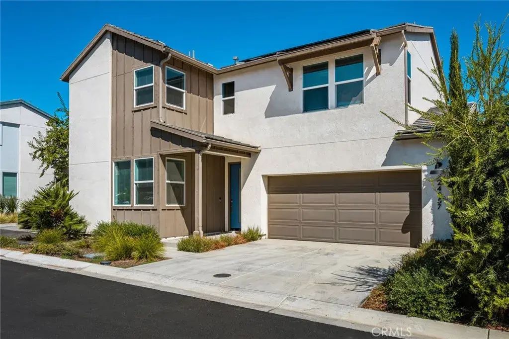 24557 Sonieta Court, Corona