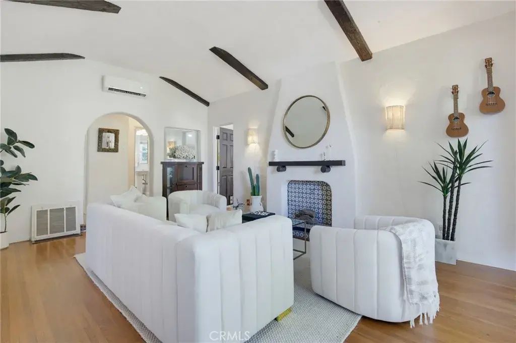 2240 Pine Avenue, Long Beach