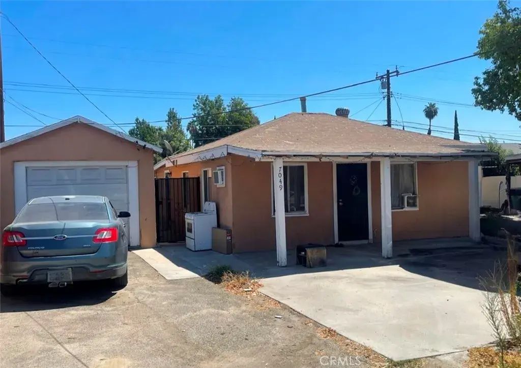 7047 Dwight Way Way, San Bernardino
