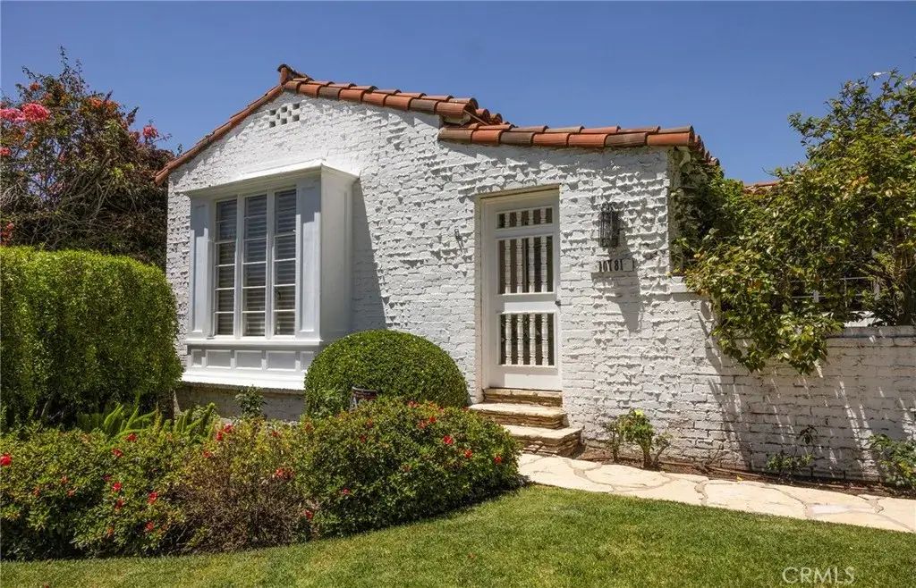 10781 Lindbrook, Los Angeles