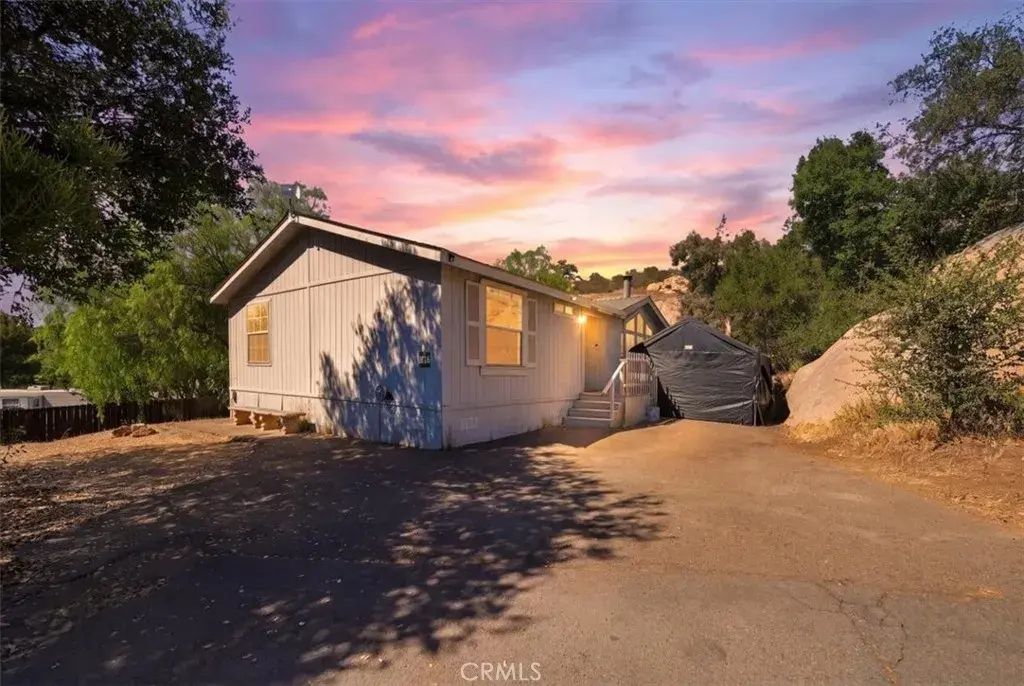 14625 Mussey Grade M16, Ramona