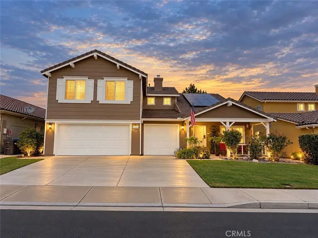 13956 Moqui, Corona