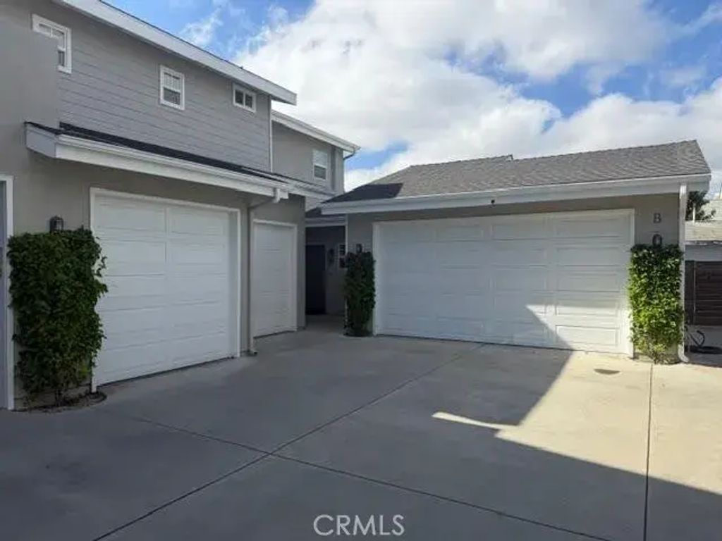 165 E Wilson, Costa Mesa