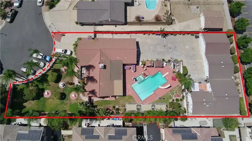 5538 W Carlton, Ontario