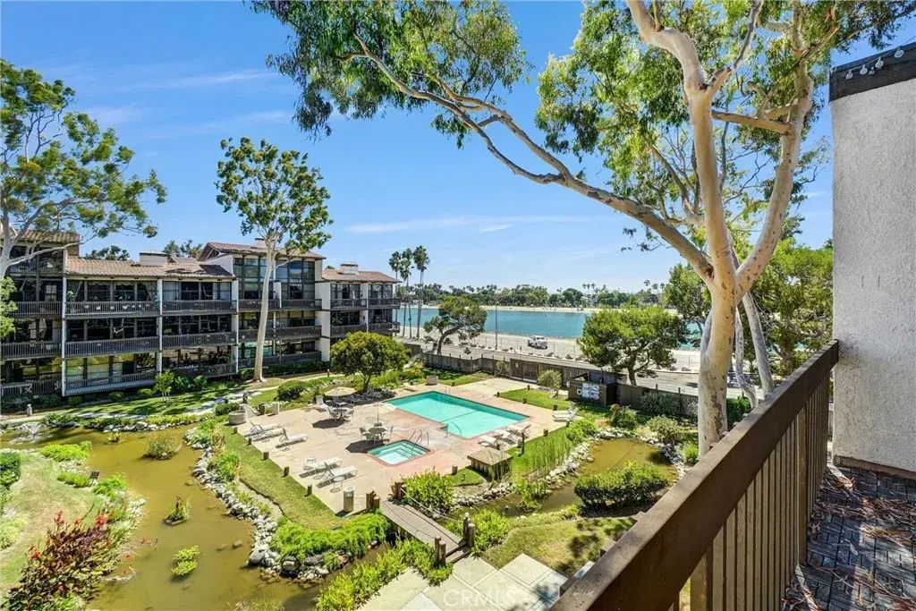 5308 Marina Pacifica South, Long Beach