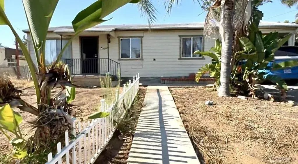 10728 Garden Way, Spring Valley