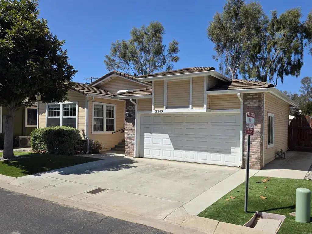 2359 Mapleleaf Drive, Vista