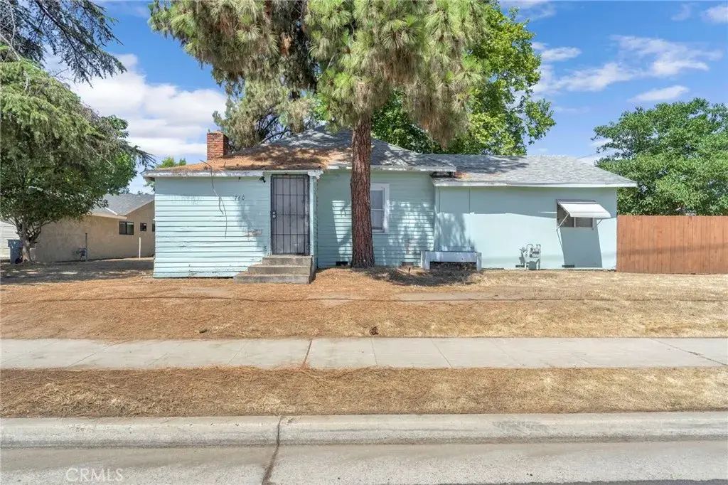 760 Sunnyside, Clovis