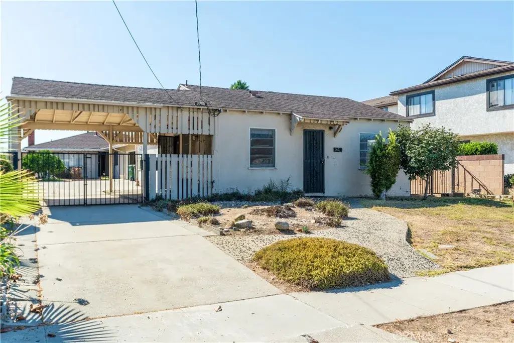 16023 S Manhattan Place, Gardena