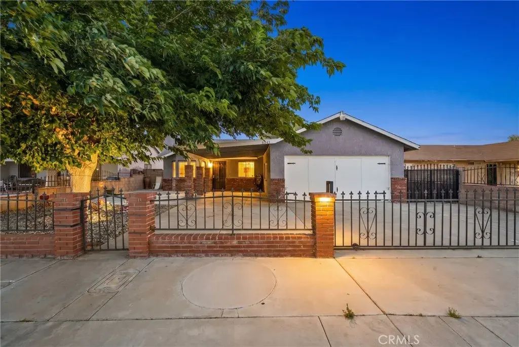 5241 E Avenue R12, Palmdale