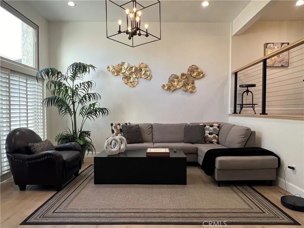 6242 Nita, Los Angeles