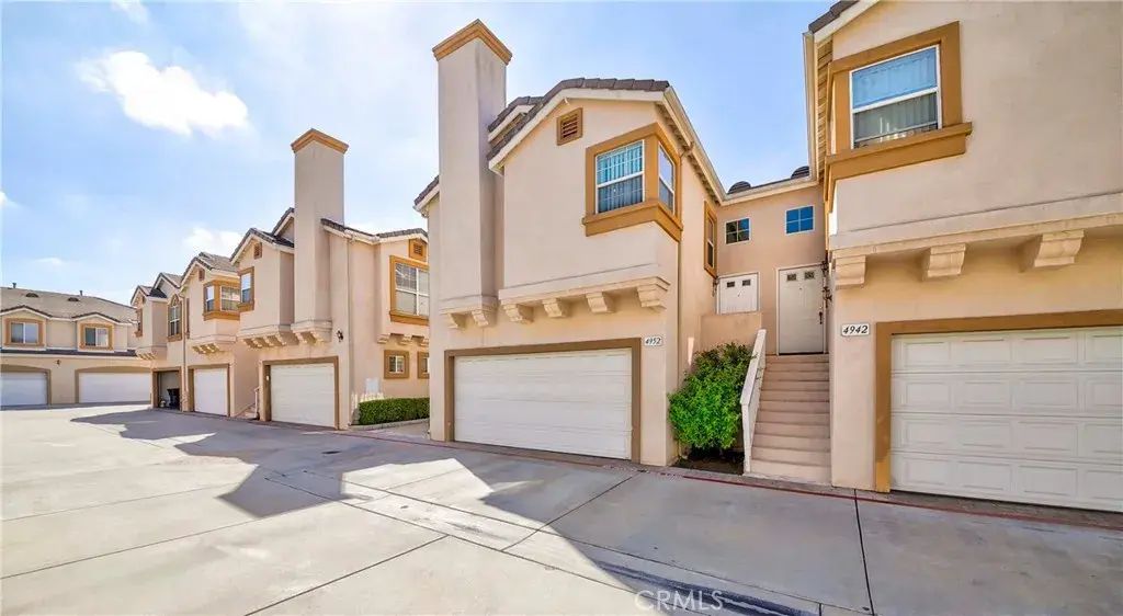 4952 Bishop, Cypress