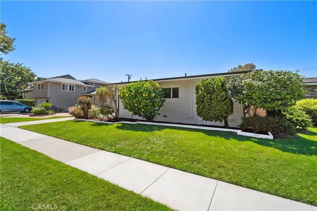 2929 N Studebaker, Long Beach