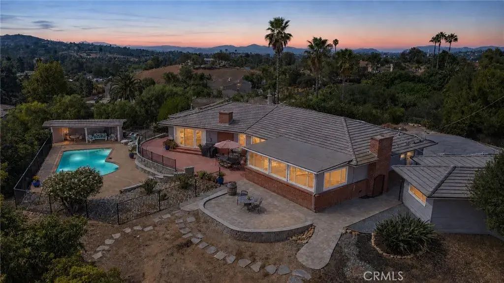 1463 S Citrus Avenue, Escondido