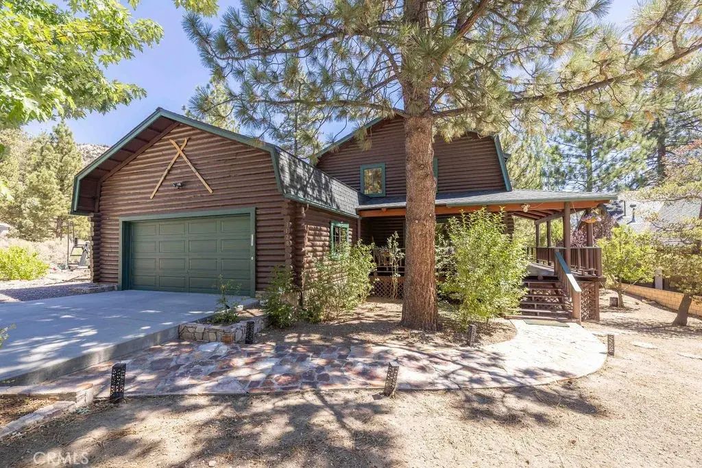 1128 Gold Mountain Drive, Big Bear City