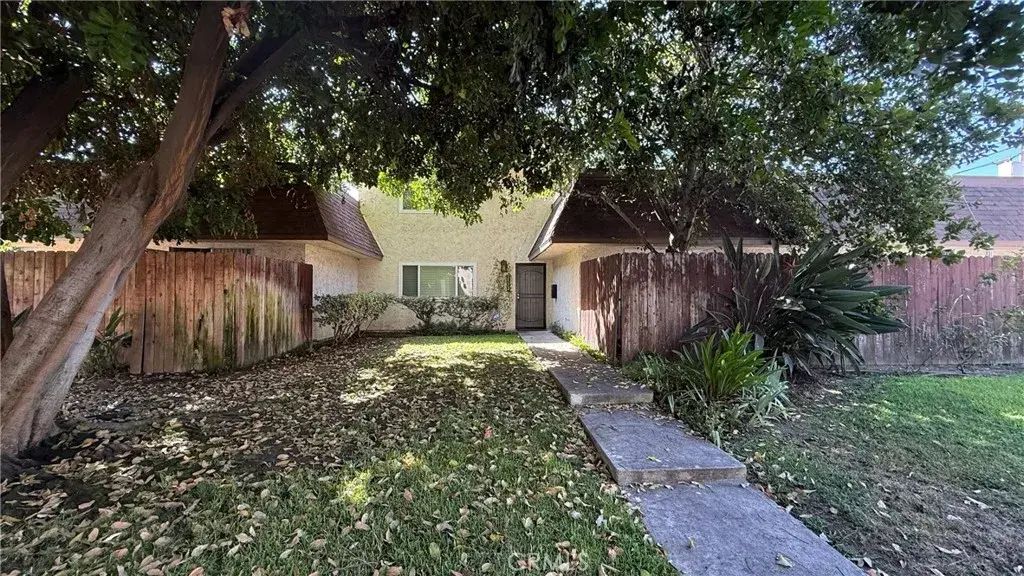 5572 Temple City, Temple City