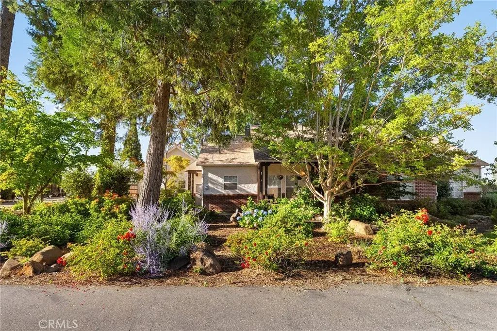 1490 Tobie, Paradise