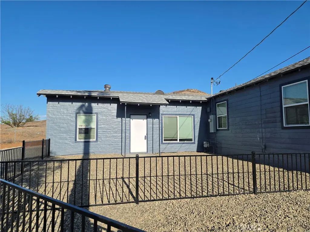 10090 Eddystone, Riverside