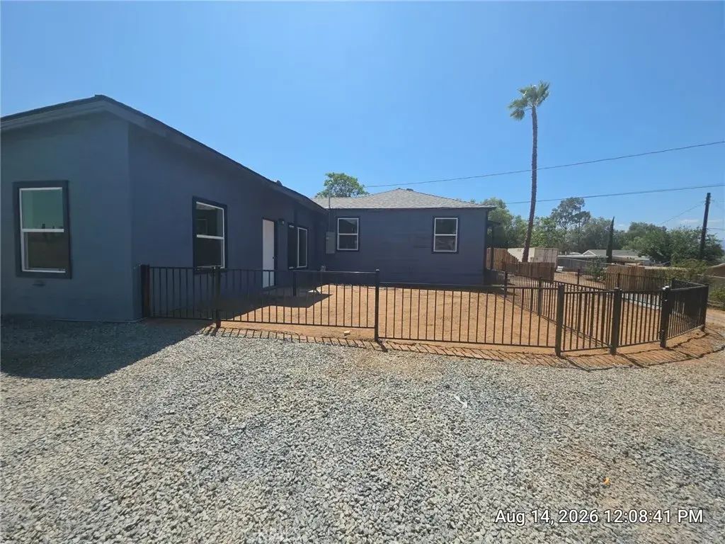 10090 Eddystone, Riverside