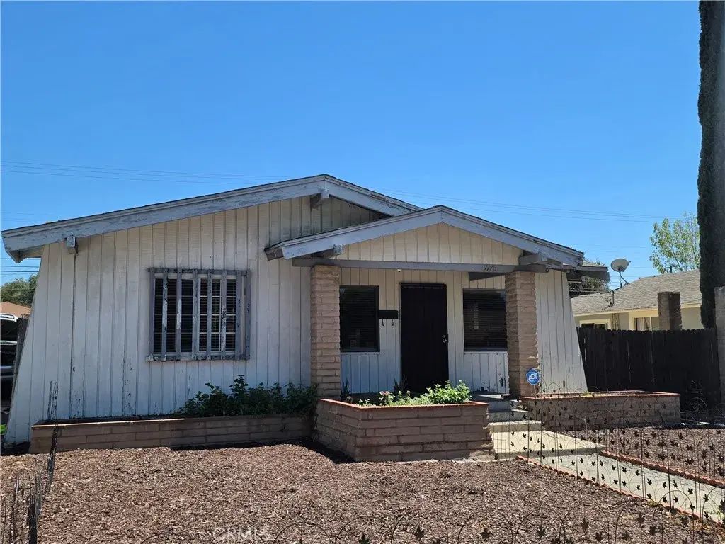 1176 N Park Avenue, Pomona