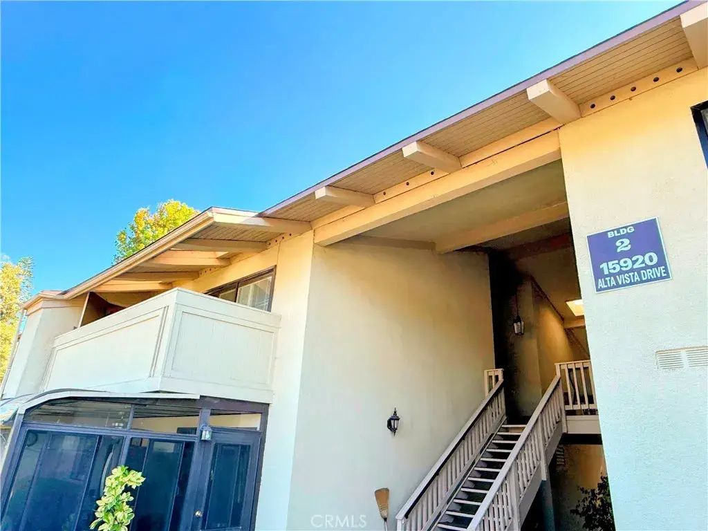 15920 Alta Vista F, La Mirada