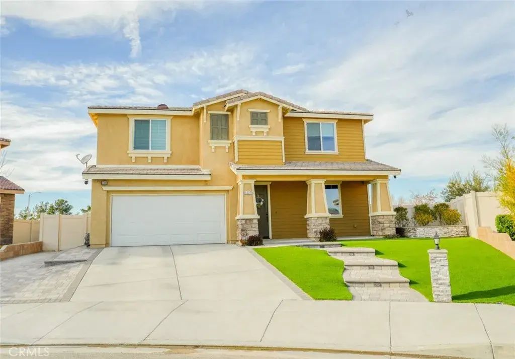 4727 W Vahan Court, Lancaster