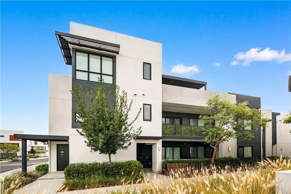 65 Ballast Point, Tustin