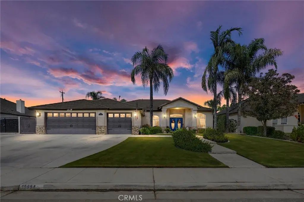 15954 Screaming Eagle, Bakersfield