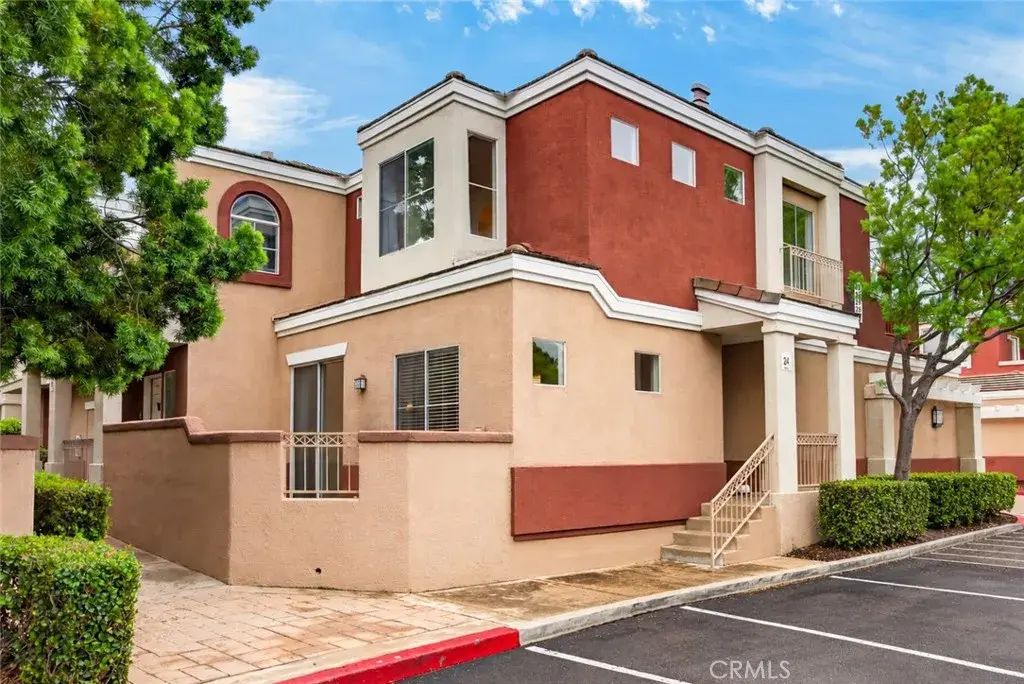24 Mission Court, Lake Forest