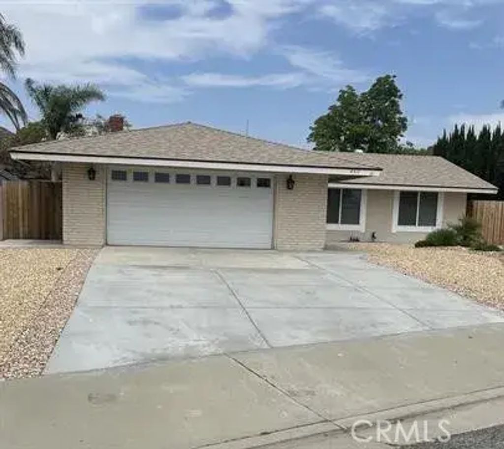 4317 Ardsley Court, Riverside