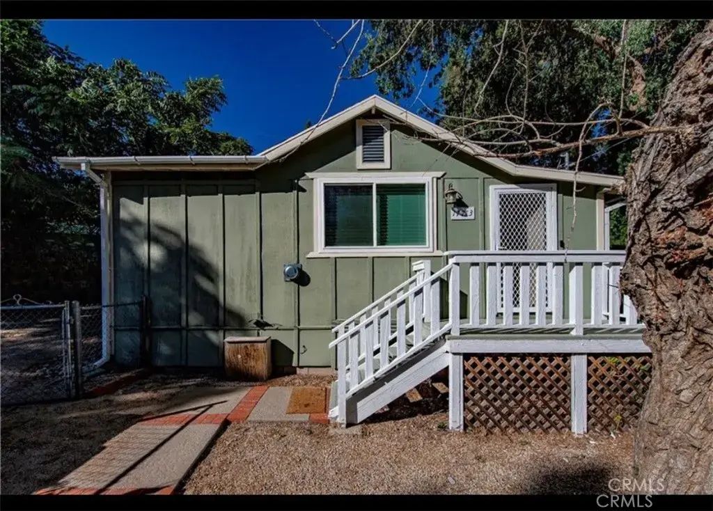 17713 Valley, Lake Hughes
