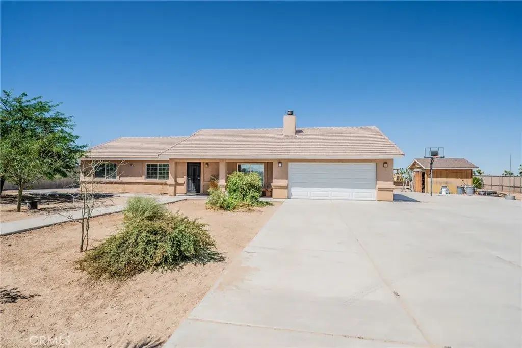 11940 Pacific, Phelan