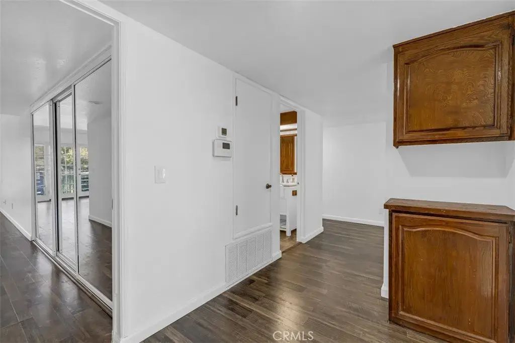 1005 Lakeview, Azusa