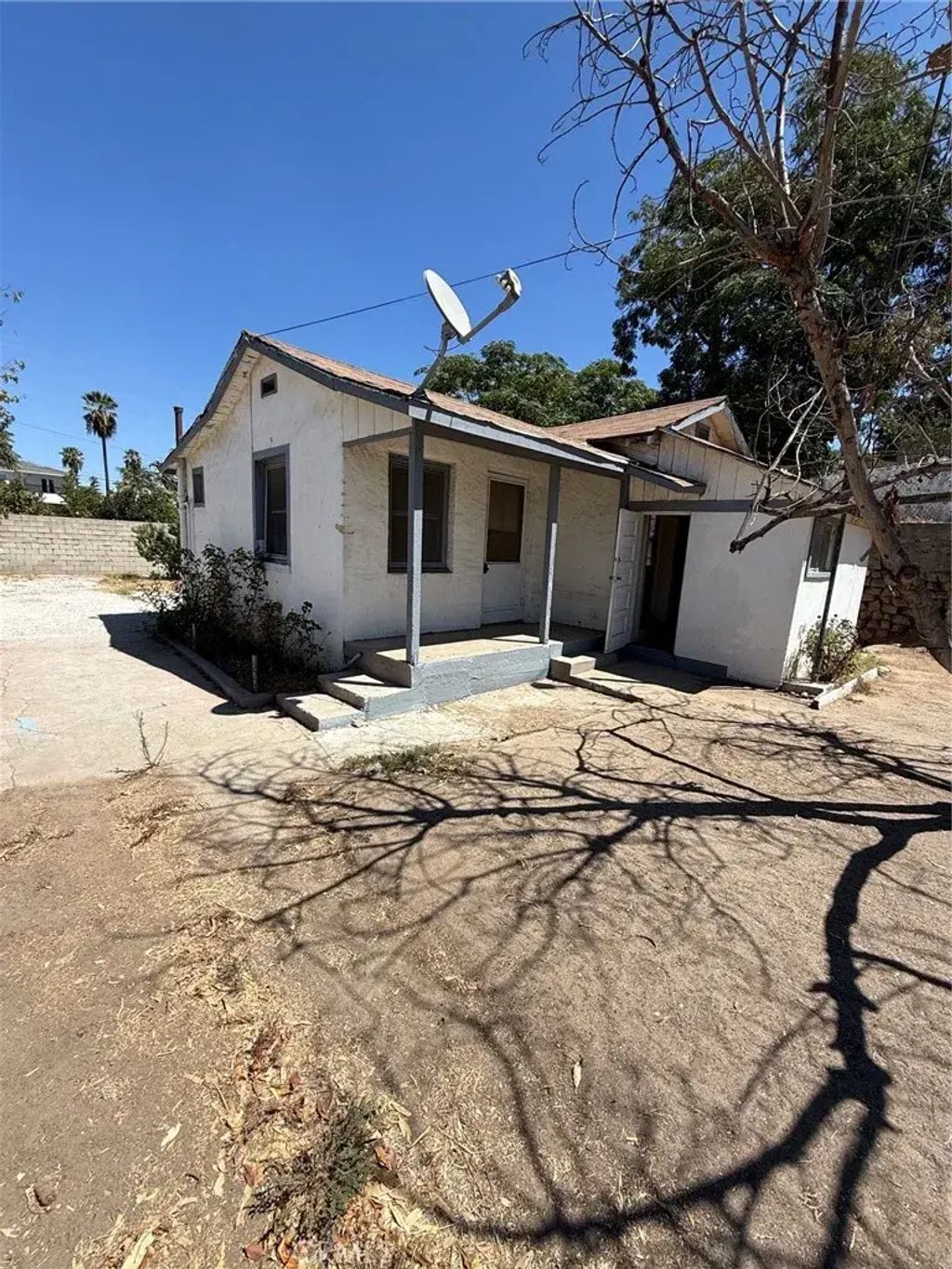 2961 11th, Riverside