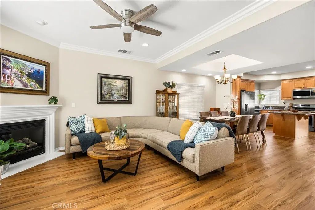 5913 Cypress Point, Long Beach