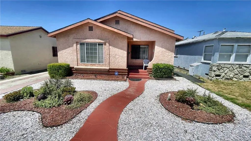 2453 Easy, Long Beach