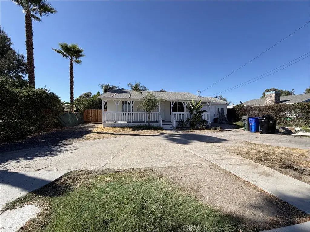 9384 Fontana Ave, Fontana