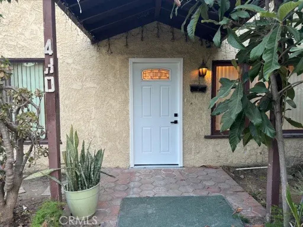 430 Ivy, Glendale