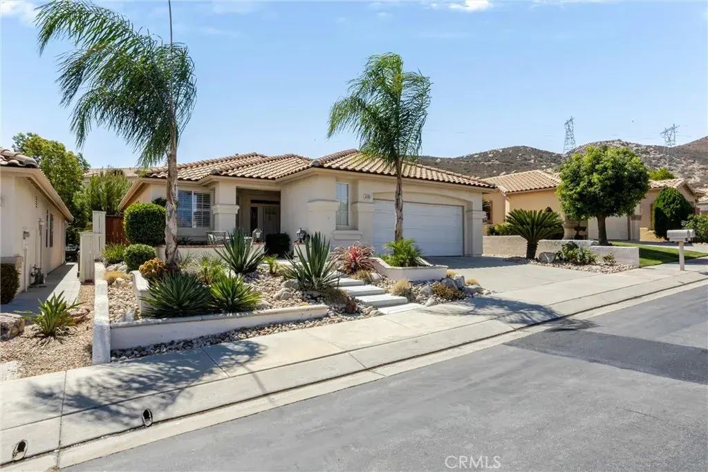 1984 Riviera, Banning