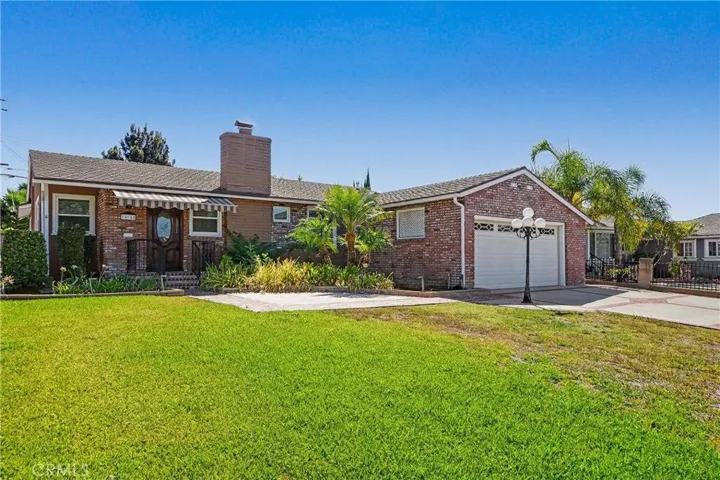 15940 Bluefield Avenue, La Mirada