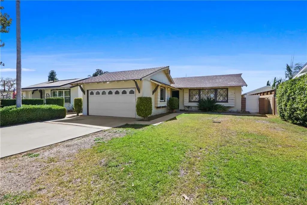10925 Newcomb Avenue, Whittier
