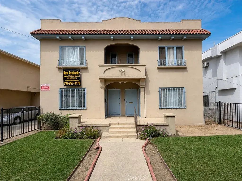 2681 Orchard, Los Angeles