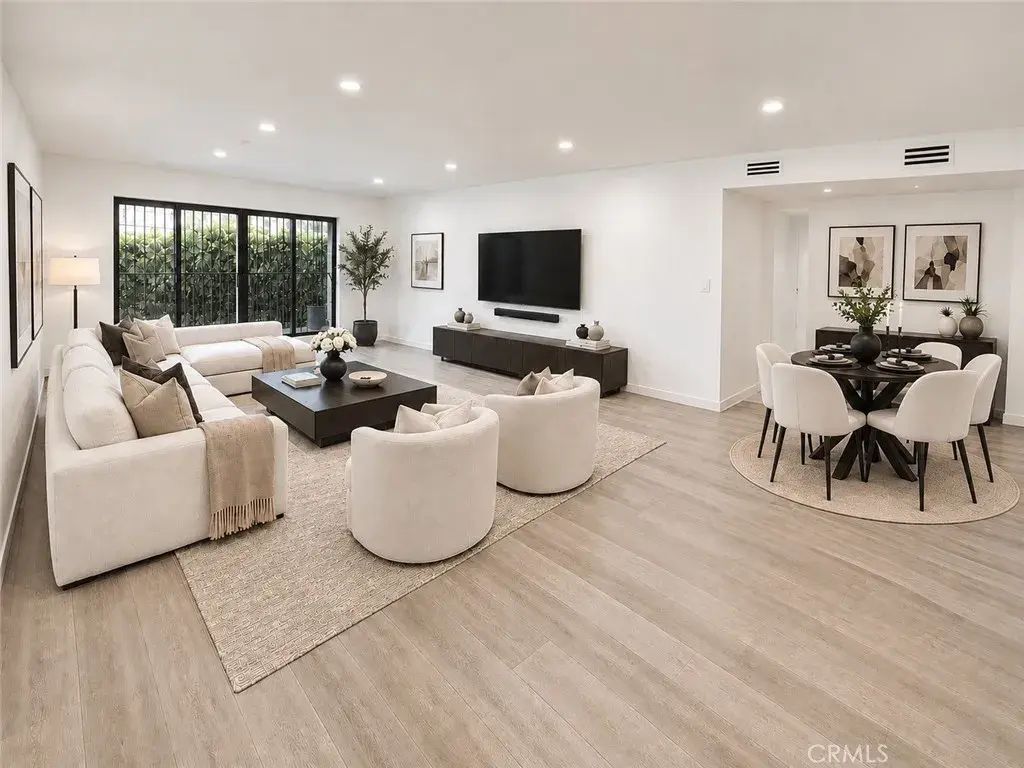 6771 Springpark 208a, Los Angeles