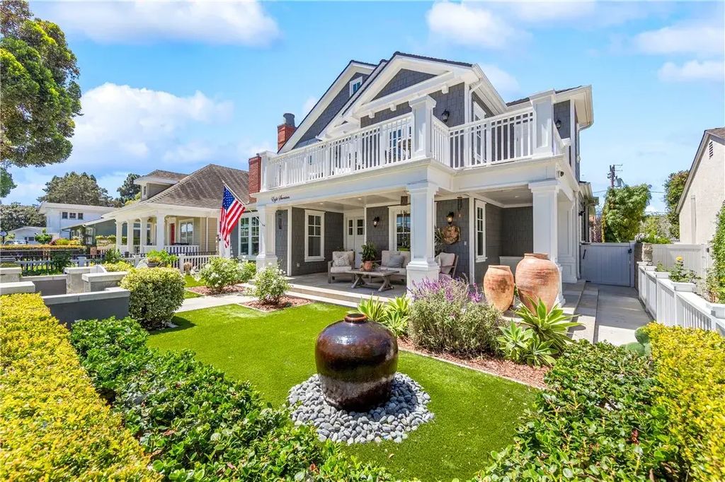 817 Main Street, Huntington Beach