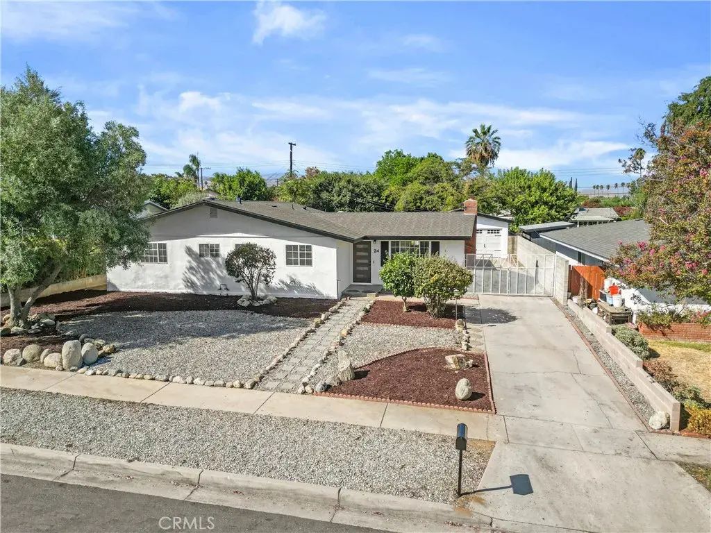 24 S Ash St, Redlands