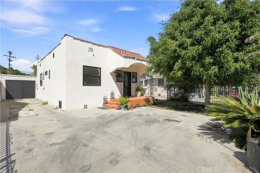 123 E 108th, Los Angeles