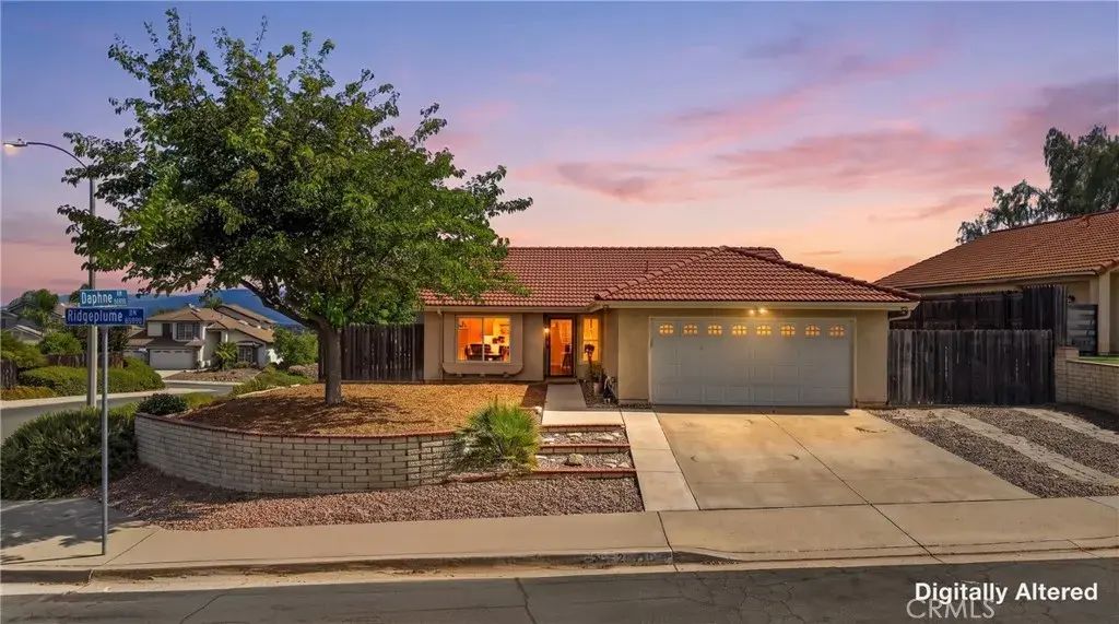 25219 Ridgeplume, Murrieta